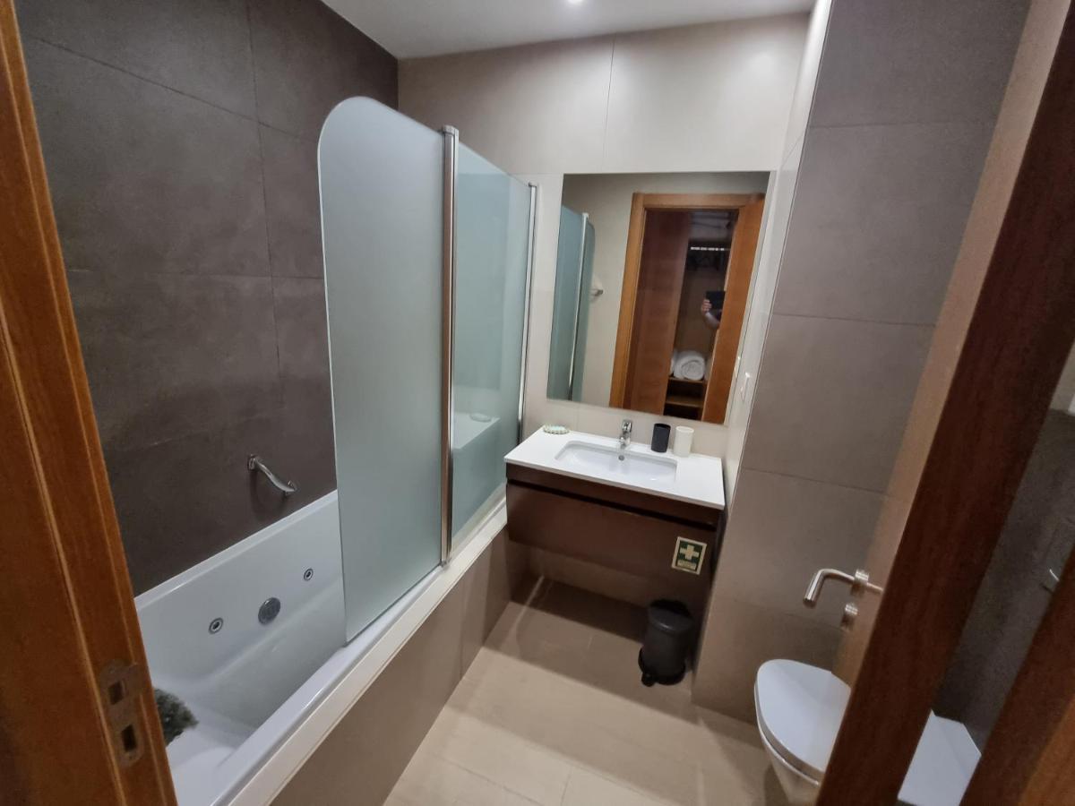 Apartamento Na Praia Com Estacionamento Portimão Esterno foto