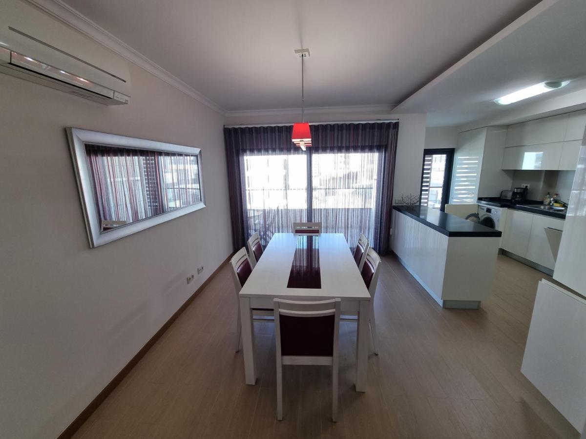 Apartamento Na Praia Com Estacionamento Portimão Esterno foto