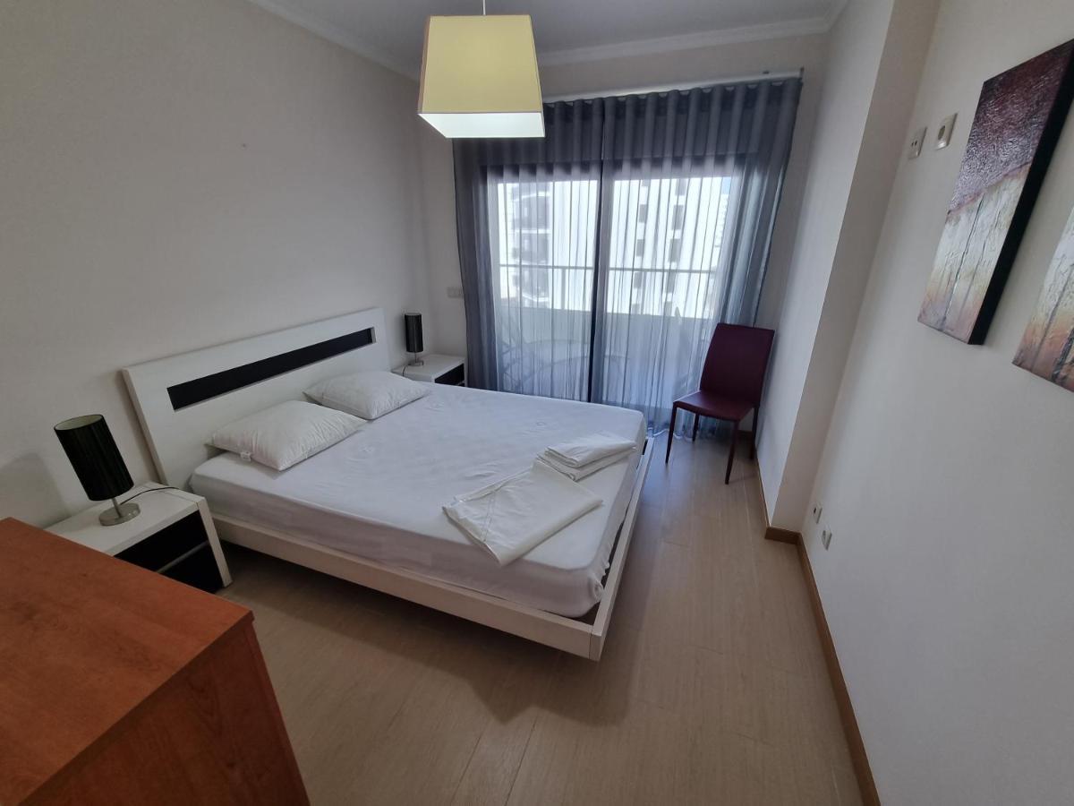 Apartamento Na Praia Com Estacionamento Portimão Esterno foto