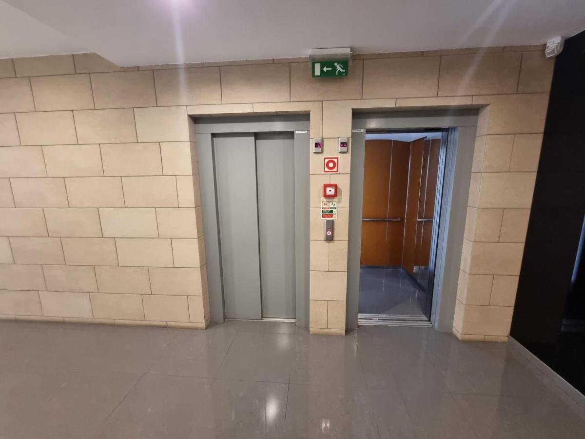 Apartamento Na Praia Com Estacionamento Portimão Esterno foto